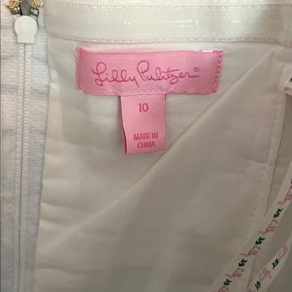 Lilly Pulitzer staples blue, and white sundress and a beautiful seashell design - Picture 5 of 7